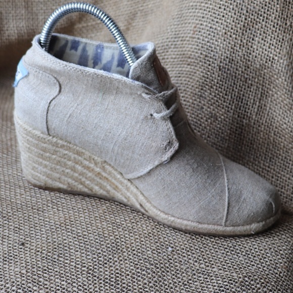 Toms Burlap like Wedge Booties - Picture 2 of 7